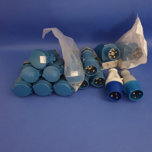 29 x 32A 16A Commando Plugs & Sockets Job Lot - Image 6